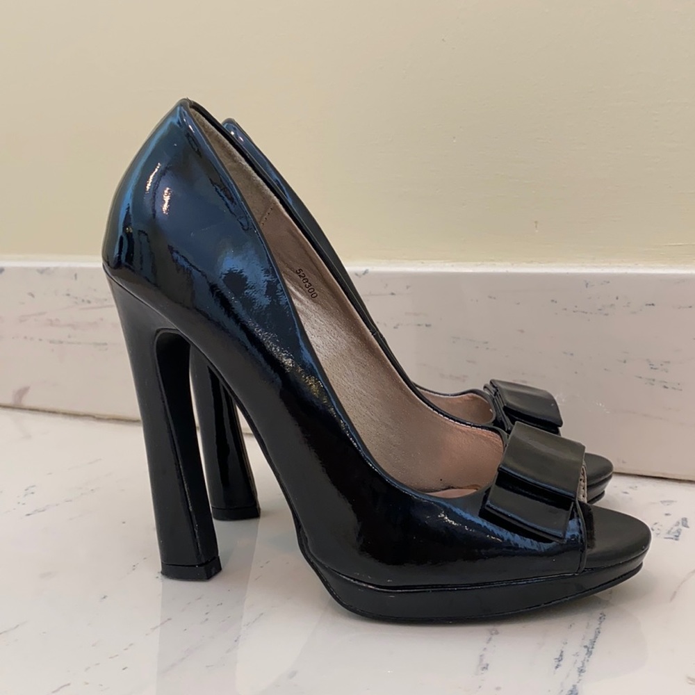 Charlotte Russe Peep Toe Heels Size 7 Black - Picture 1 of 14